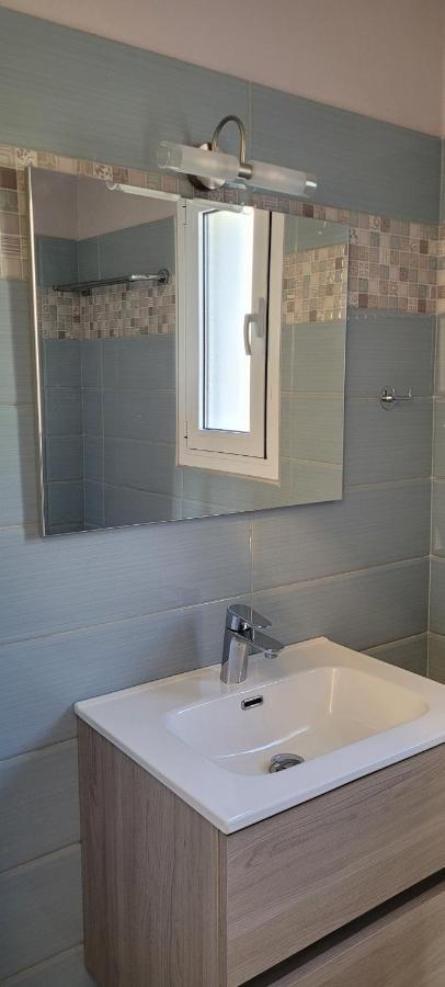 Evangelia's - 3 Bedroom Sea View